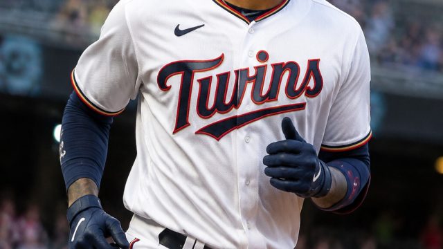 Twins GM Confirms Byron Buxton Will Stay Amid Trade Speculation | pes psp mod 2022, slot epic win, b